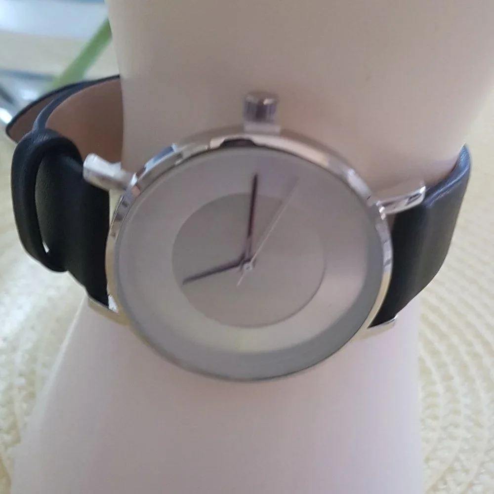 Watch - Picture 3 of 10